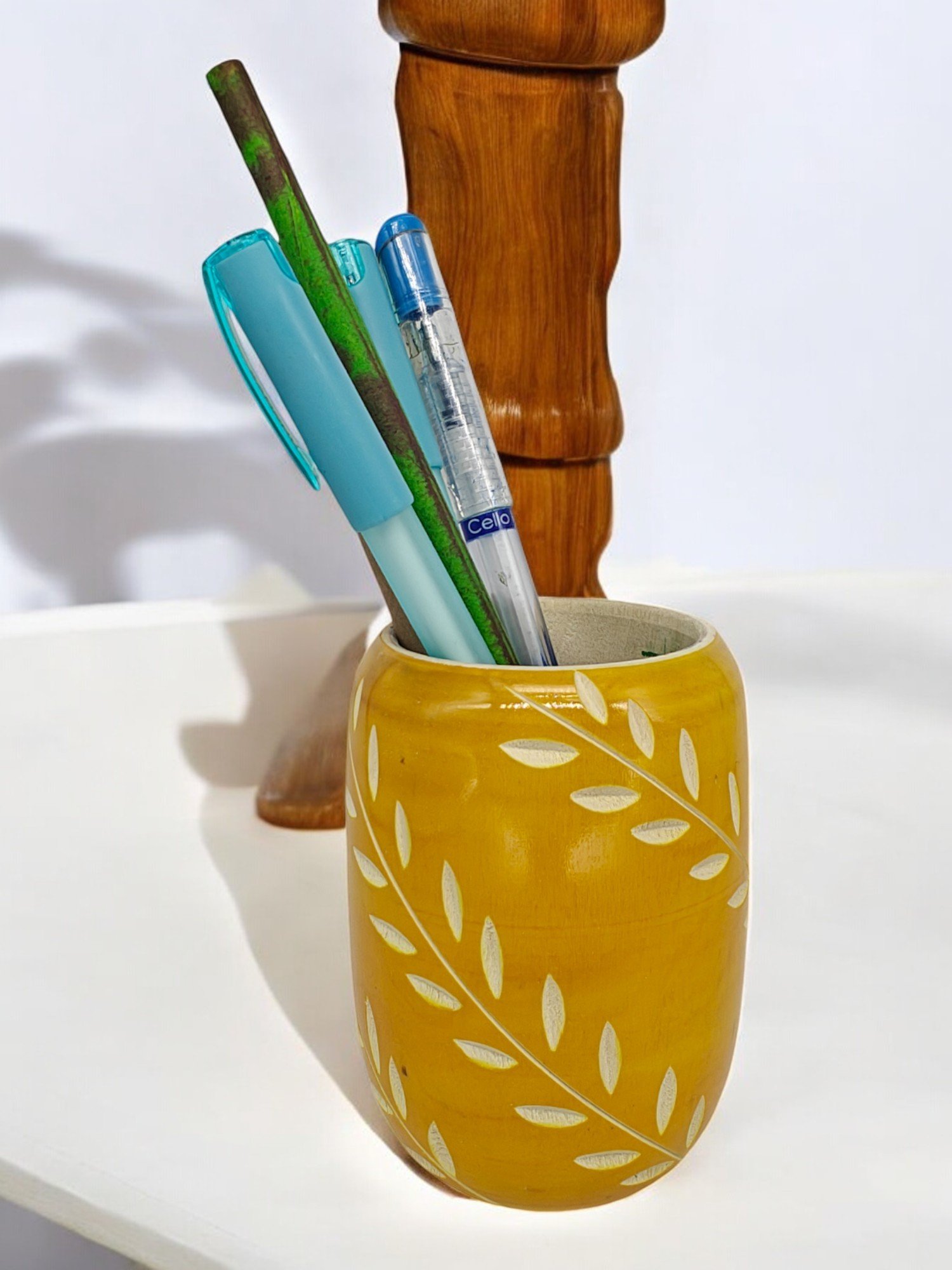 Wooden Pen Stand Yellow (3)