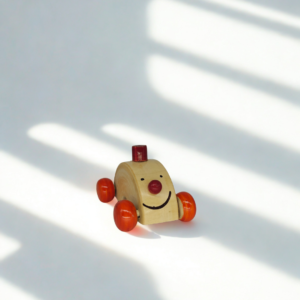 Wooden Smiley car Red